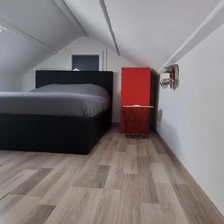 Appartement Maison Sur 2 Etages + Mezzanine Antibes